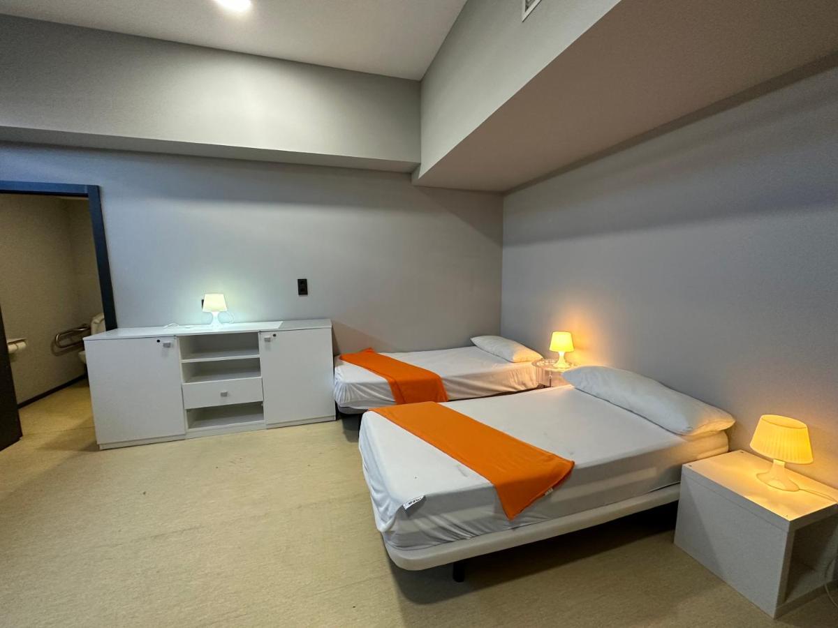 Beds & Hostel