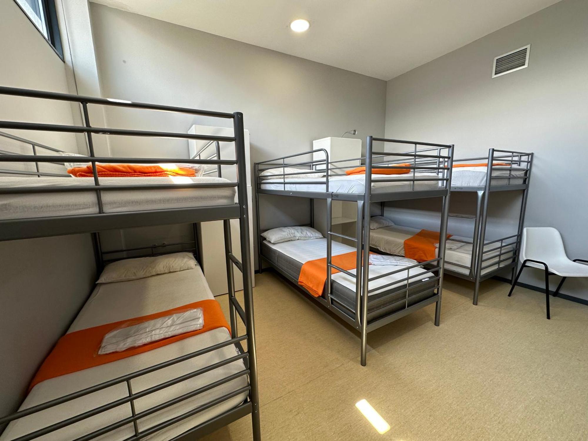 Beds & Hostel *